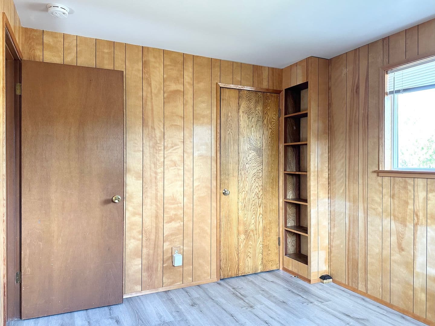 Newcastle House: 12505 SE 73rd Pl