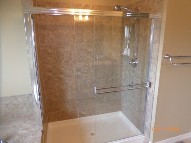 Redmond House: 10934 Eastridge Dr NE