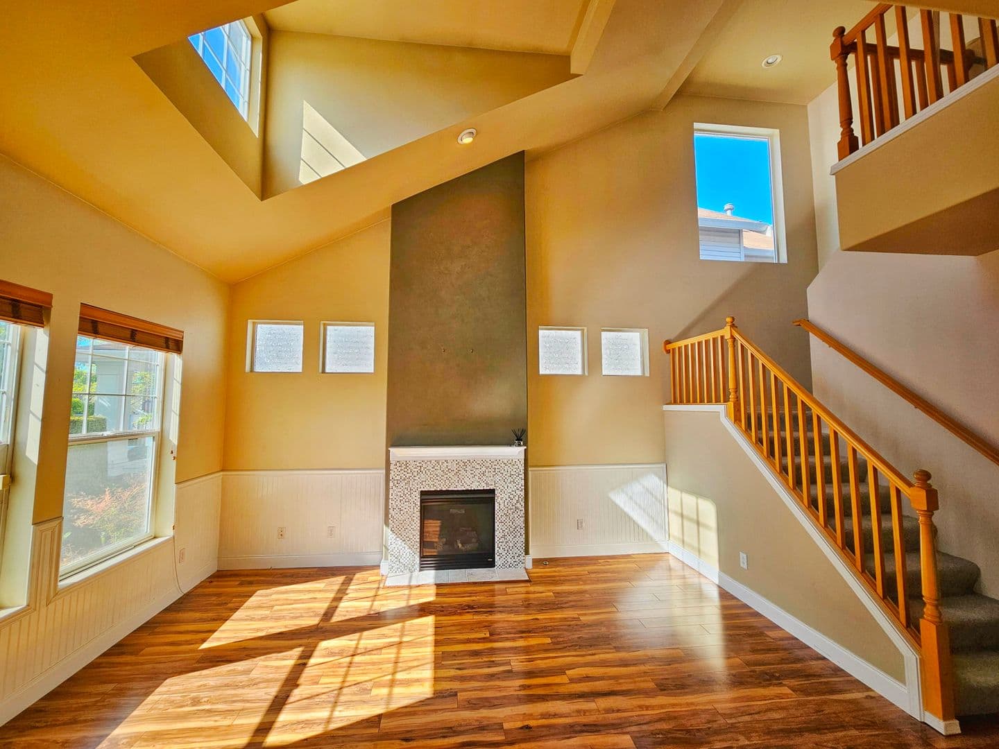 Auburn House: 6630 Francis Ave SE