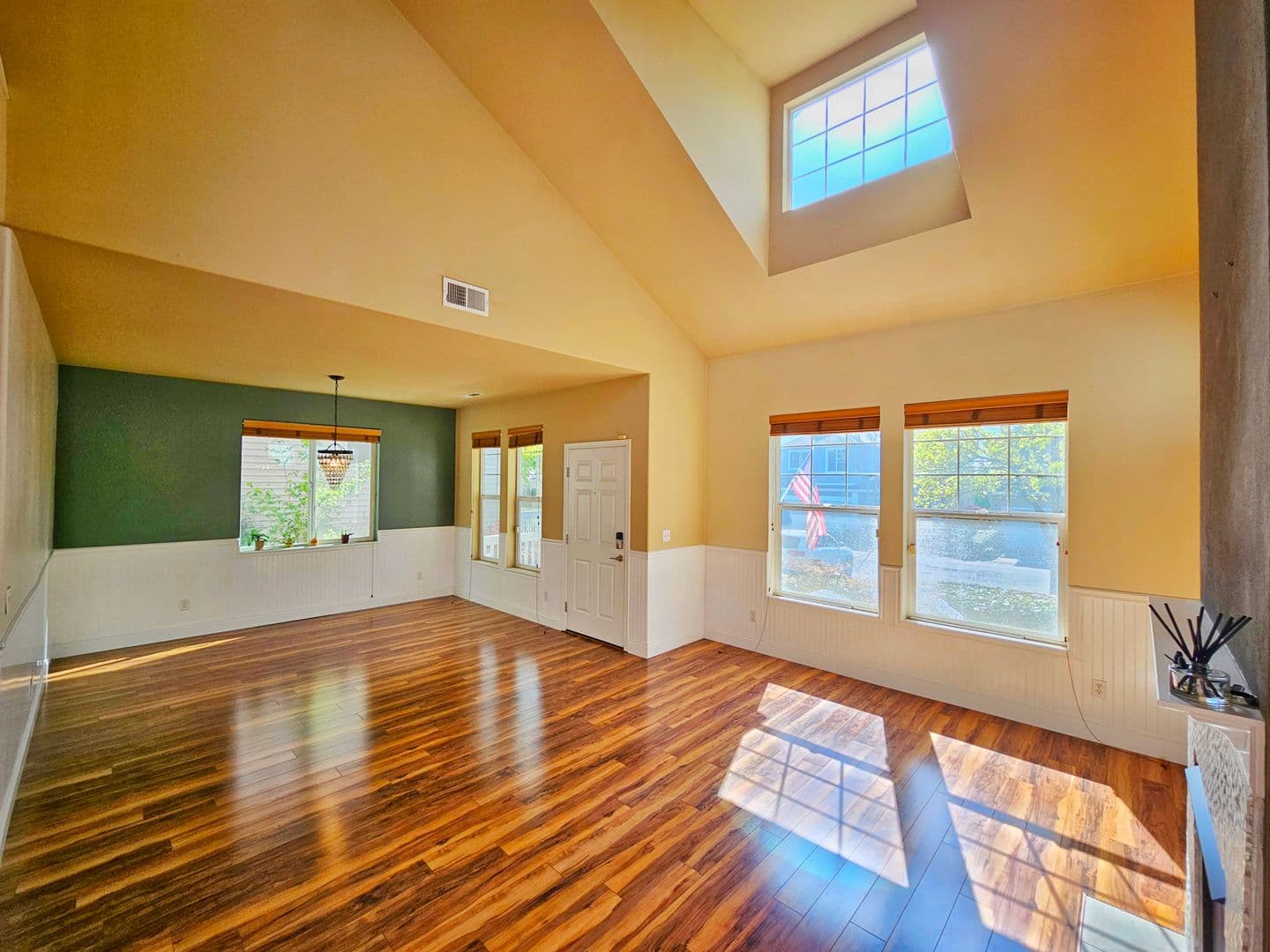 Auburn House: 6630 Francis Ave SE
