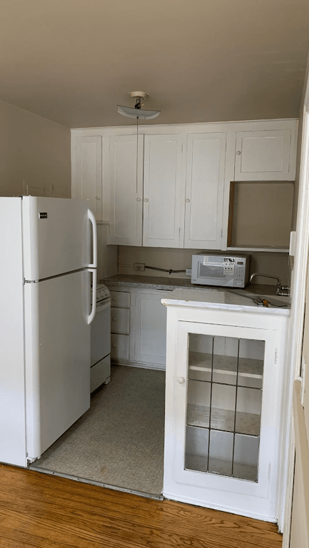 Seattle Condo: 4235 Brooklyn Ave NE APT 201