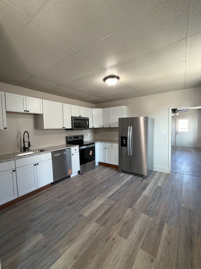 McSherrystown Apartment: 146 Main Street