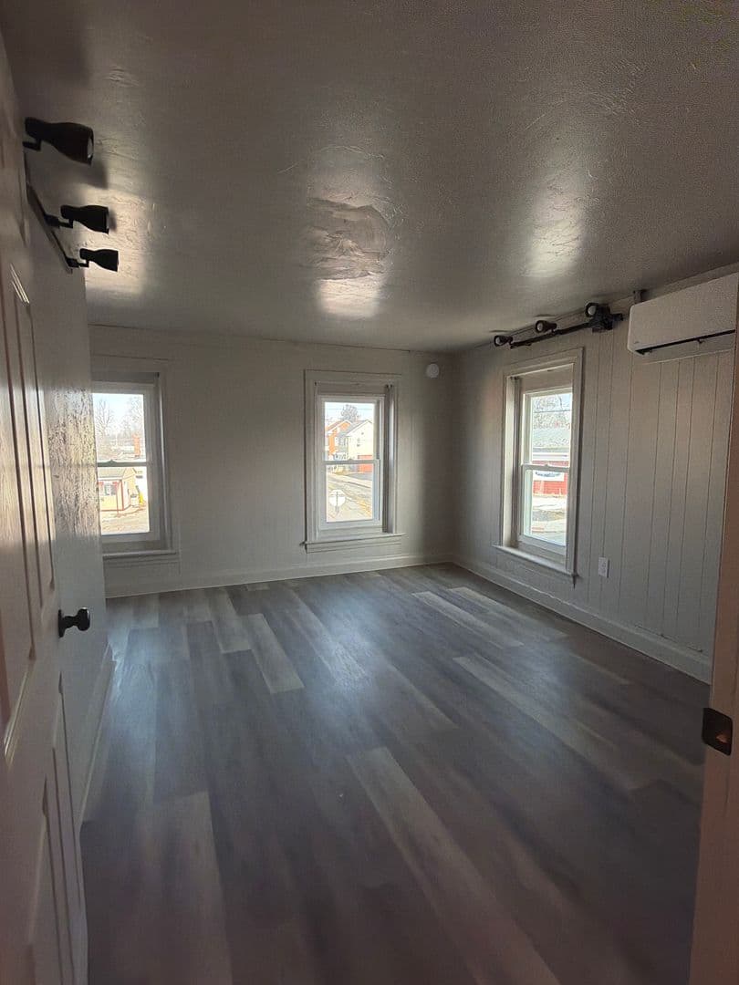 McSherrystown Apartment: 146 Main Street