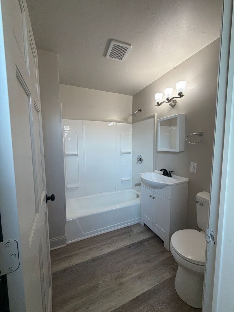 McSherrystown Apartment: 146 Main Street