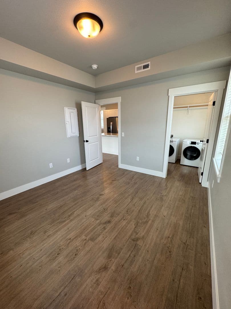 Billings Apartment: 6147 Elysian Road