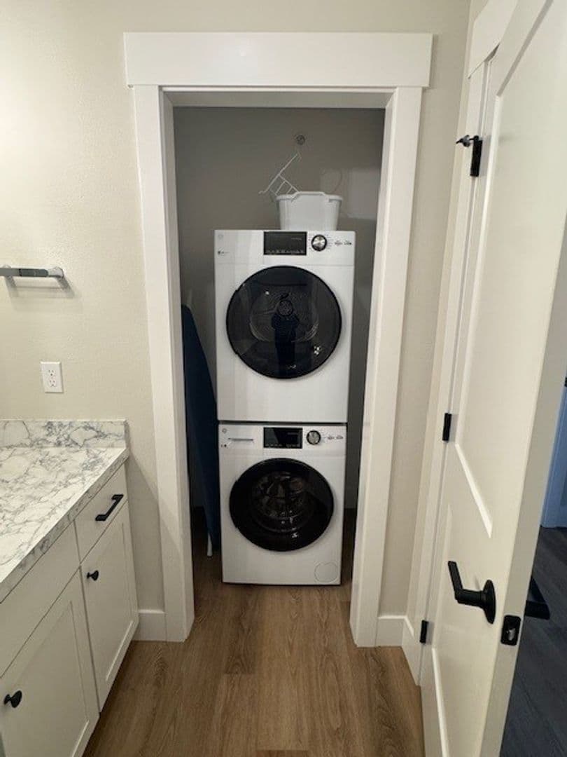 Billings Apartment: 1605 Annafeld Pkwy E