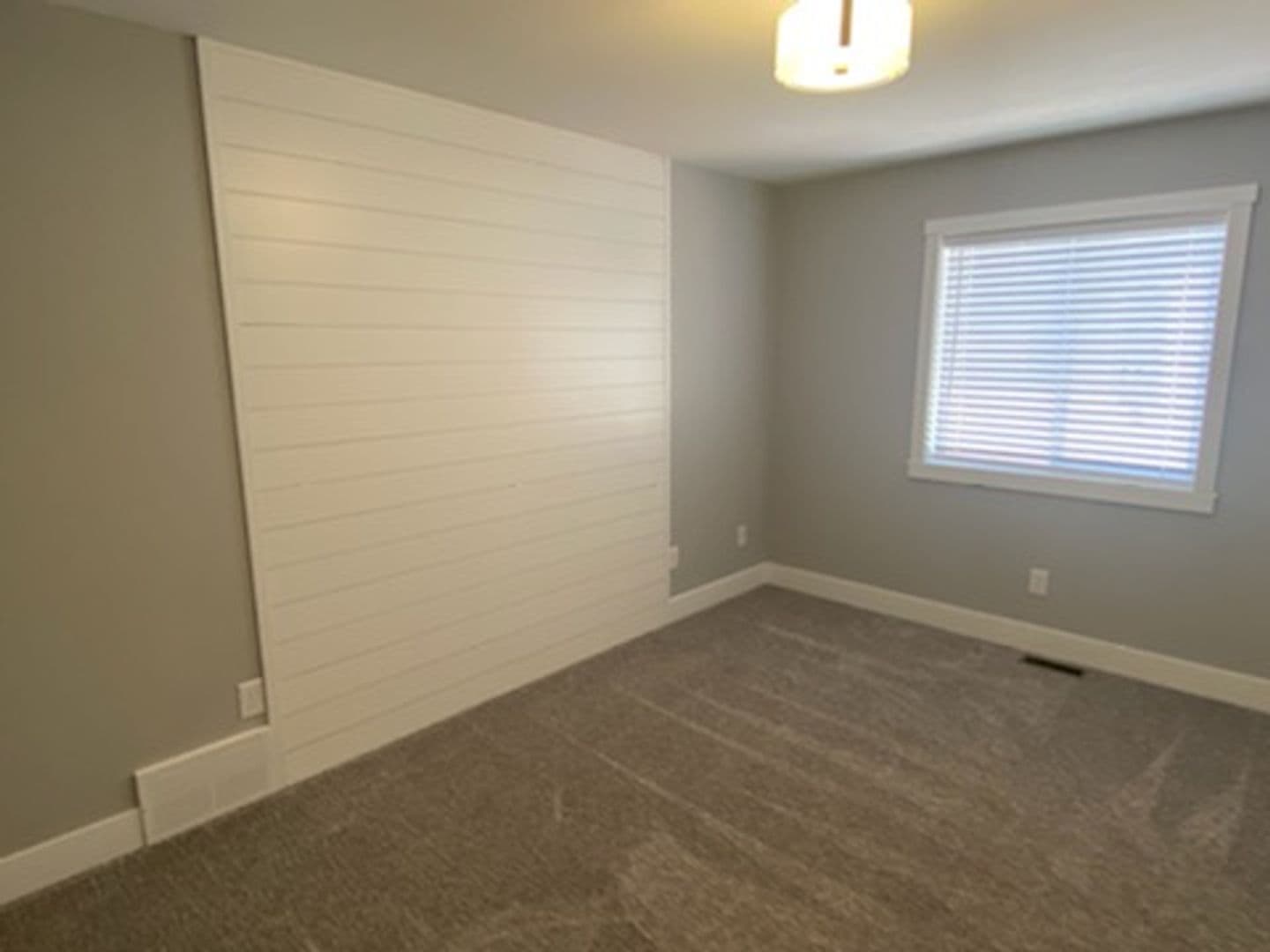 Billings House: 3295 Granger Ave E #22