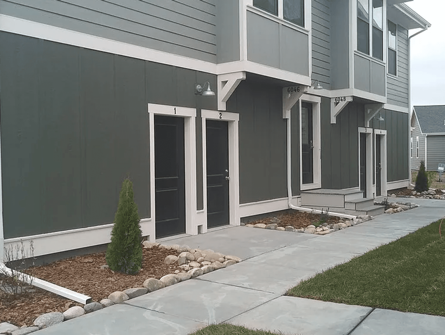 Billings Apartment: 6046-6048 Farmstead Ave