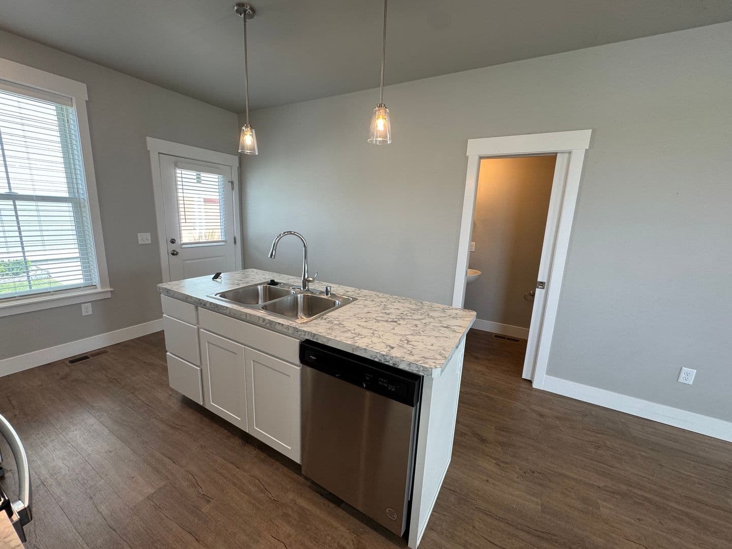 Billings Apartment: 6153 Elysian Rd