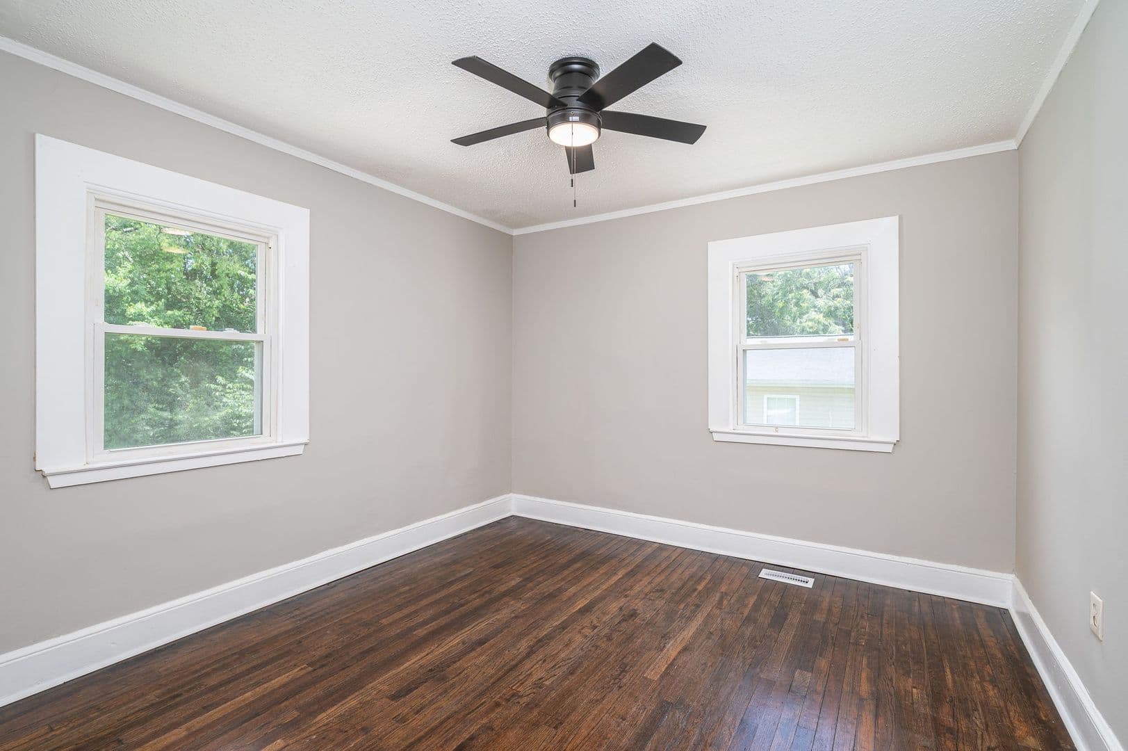 Belmont House: 913 Edgemont Avenue