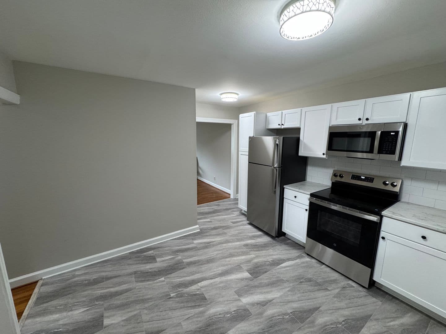 Newton House: 2112 N Stewart Avenue
