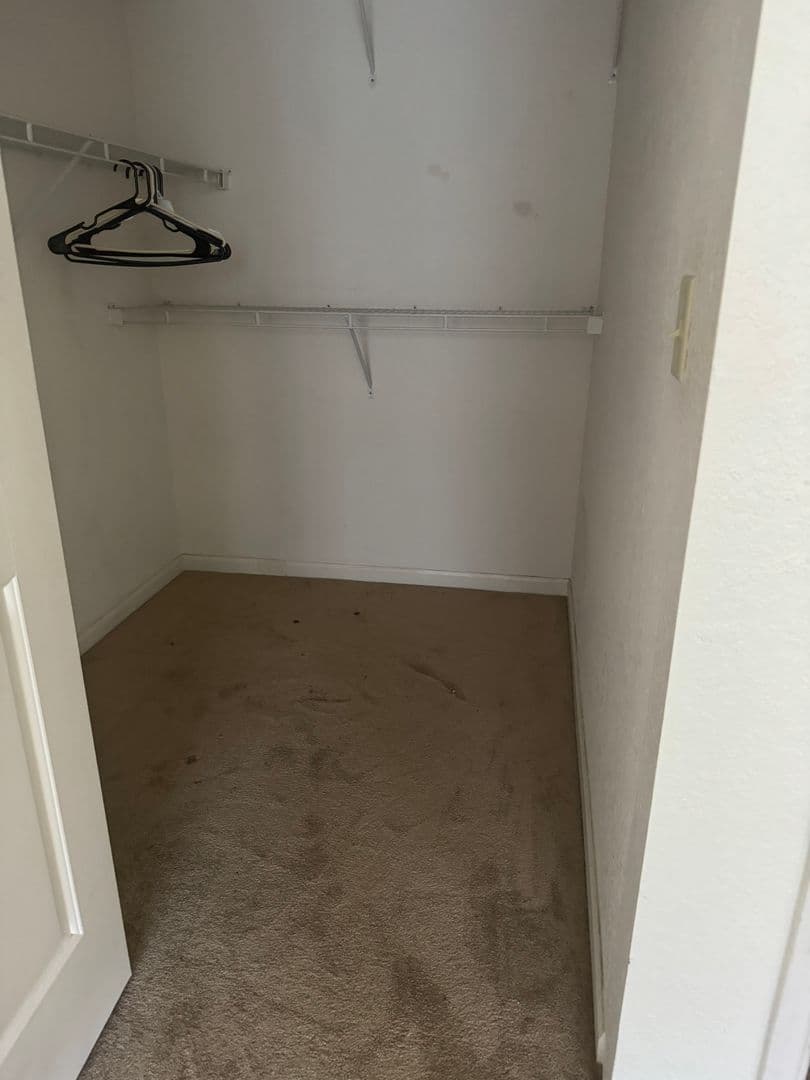 Port Orange Apartment: 940 Village Trail 6-304