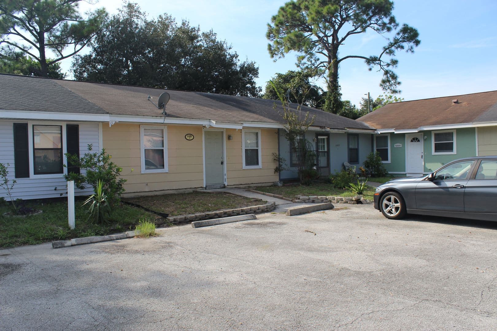 Holly Hill House: 1620 Espanola Ave.