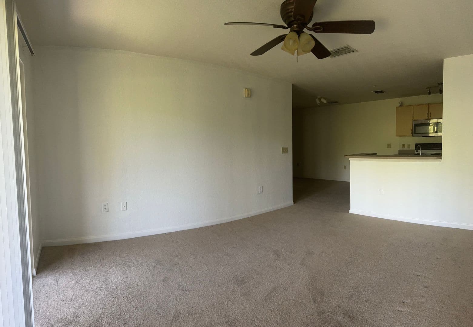 Port Orange Apartment: 940 Village Trail 6-304