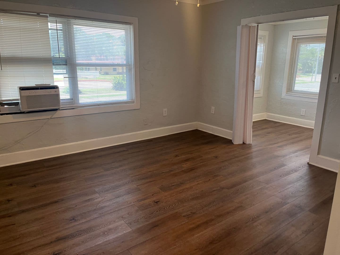 Daytona Beach Apartment: 1125 S Ridgewood Ave