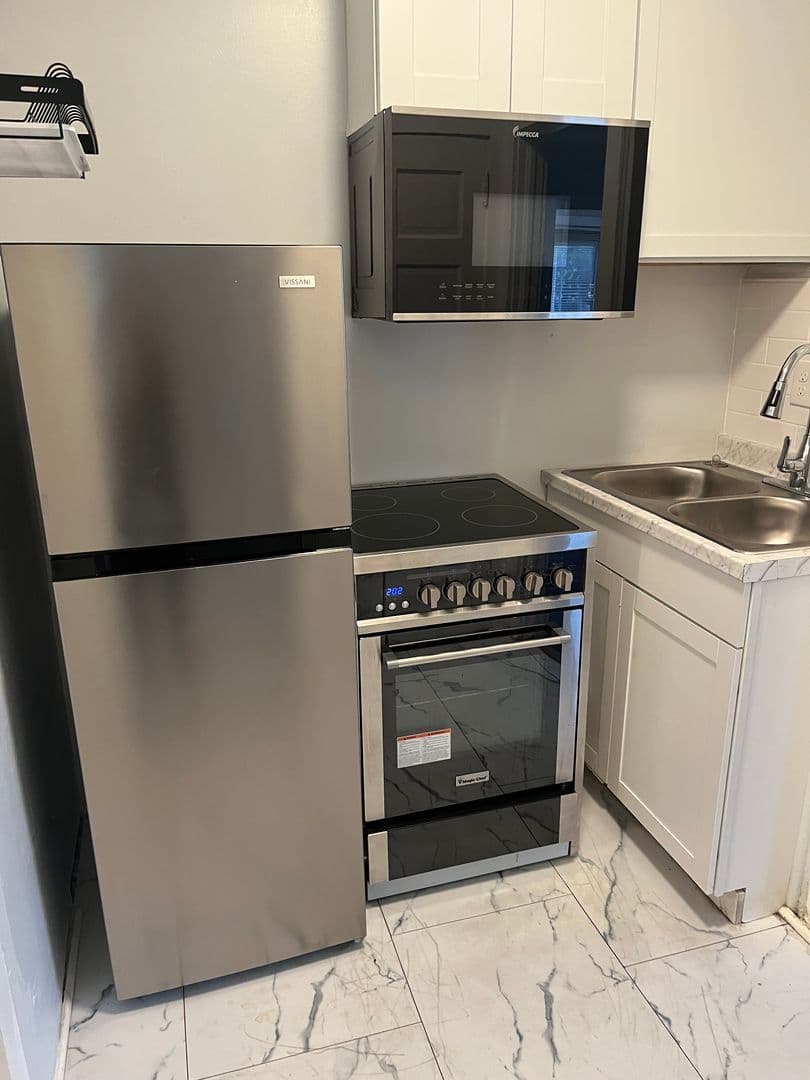 Daytona Beach Apartment: 1125 S Ridgewood Ave