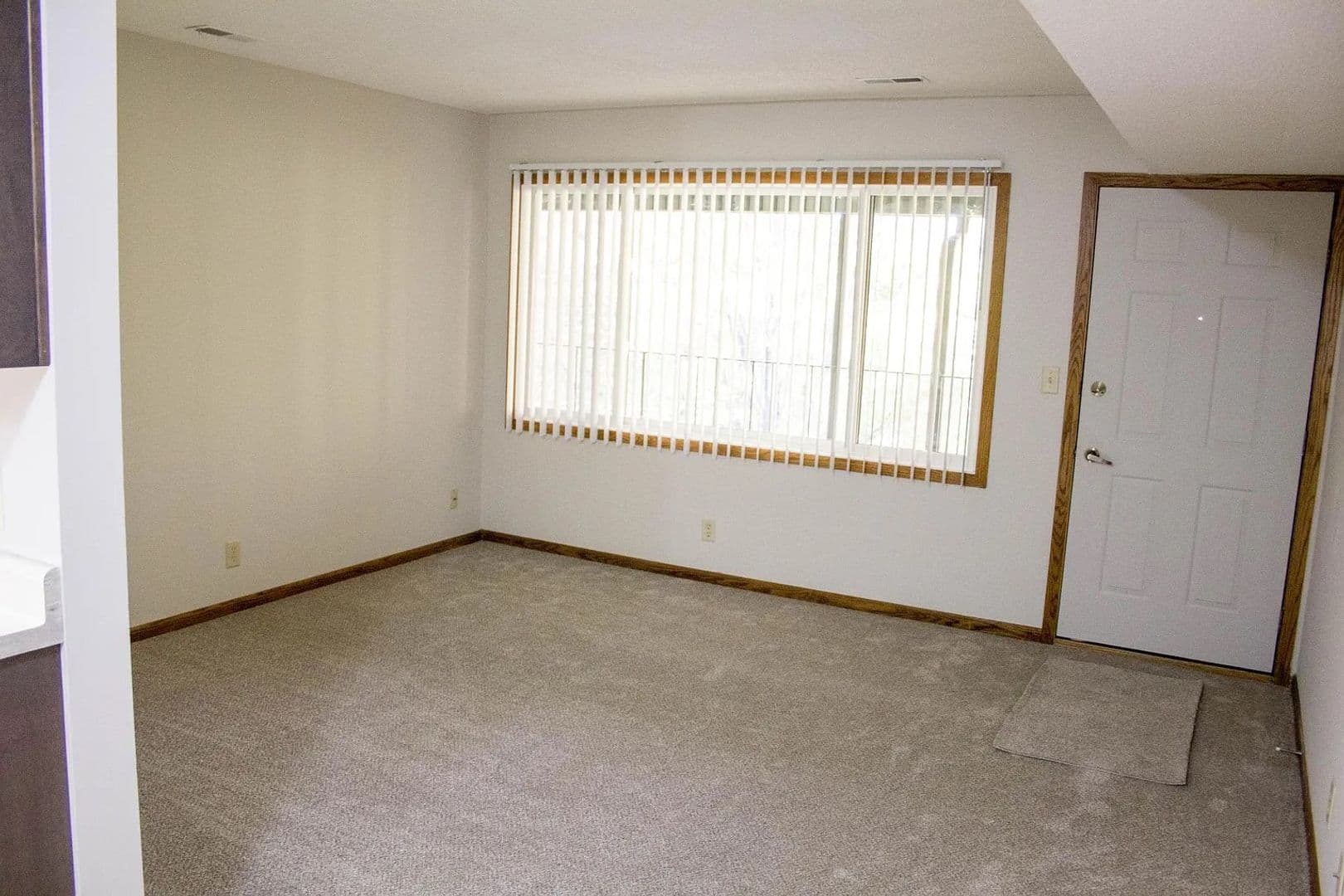 Lincoln Apartment: Cooper & Prescott
