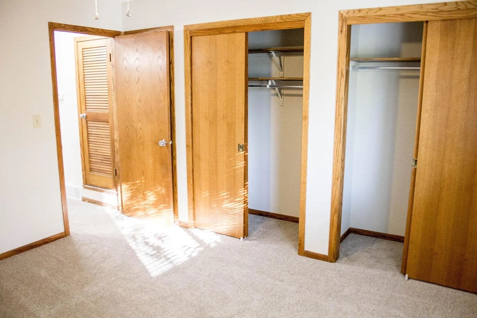 Lincoln Apartment: Cooper & Prescott