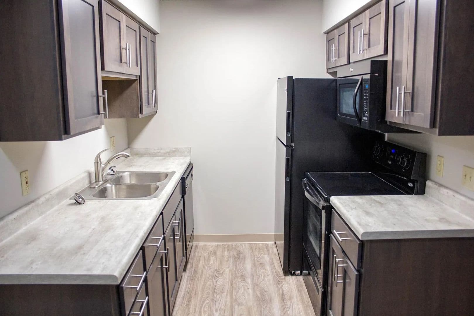 Lincoln Apartment: Cooper & Prescott