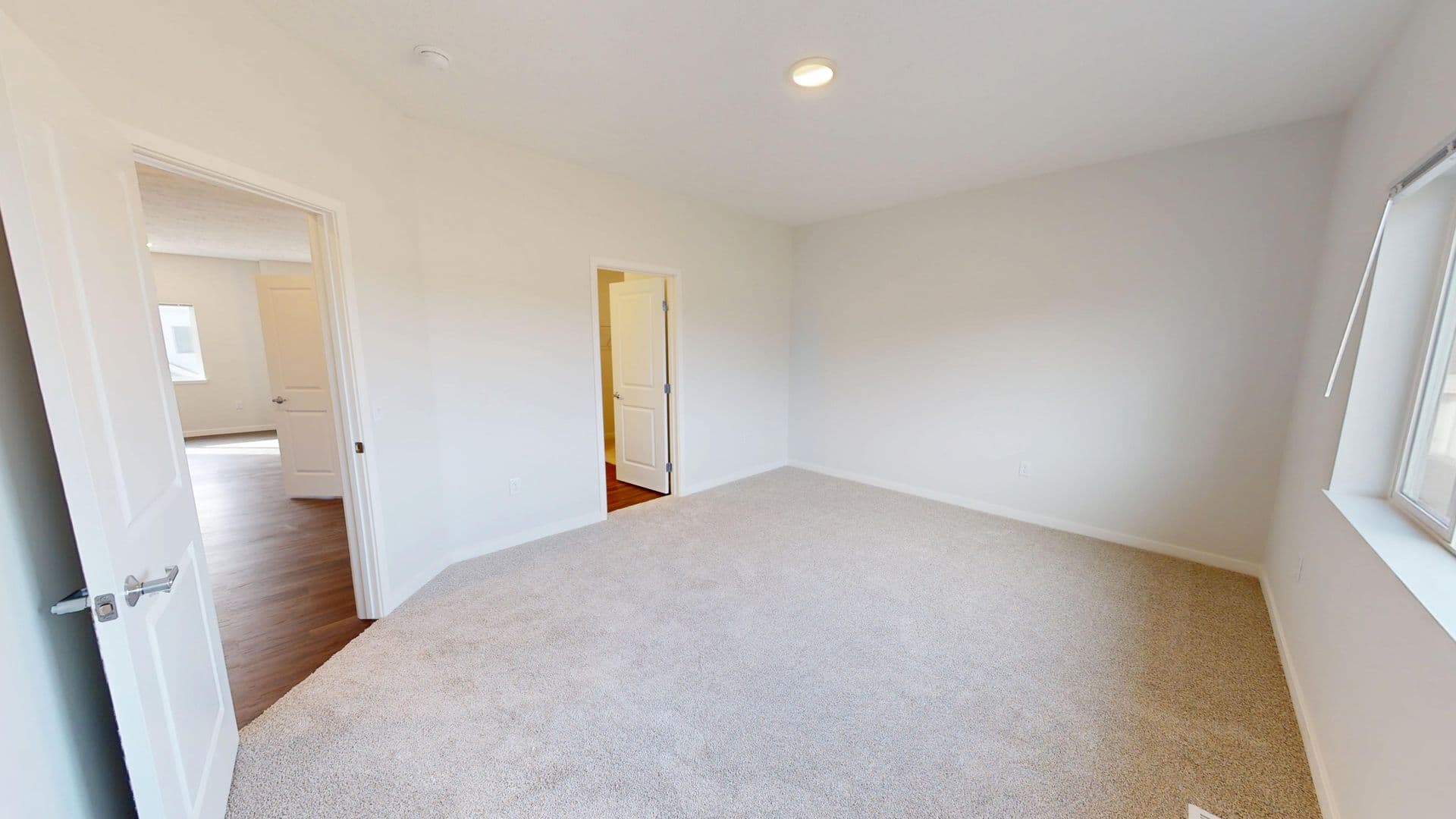 Le Mars Apartment: 427 4th Street NW
