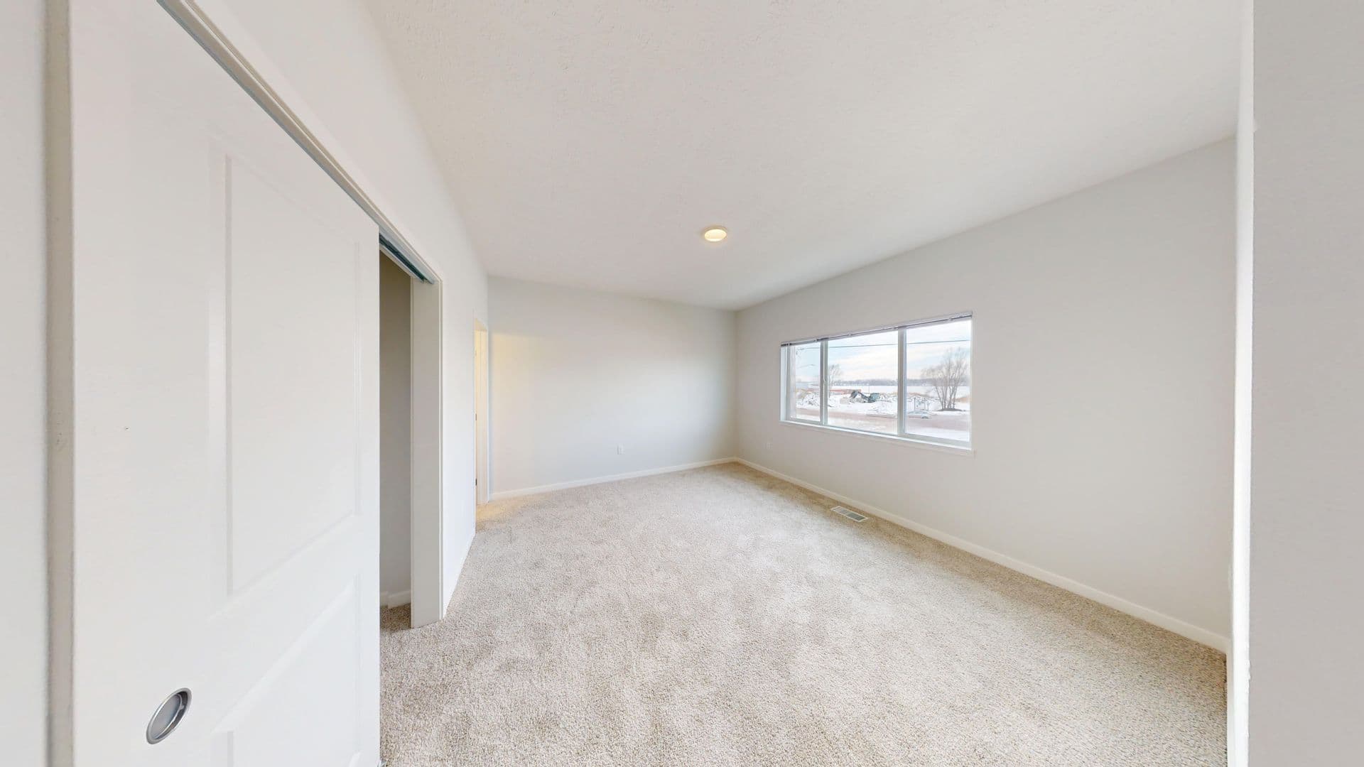 Le Mars Apartment: 427 4th Street NW