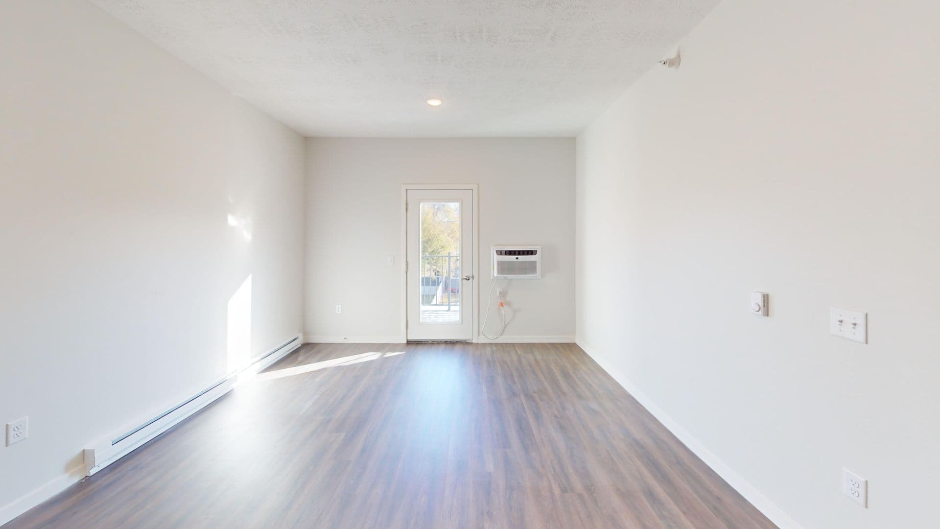 Le Mars Apartment: 427 4th Street NW