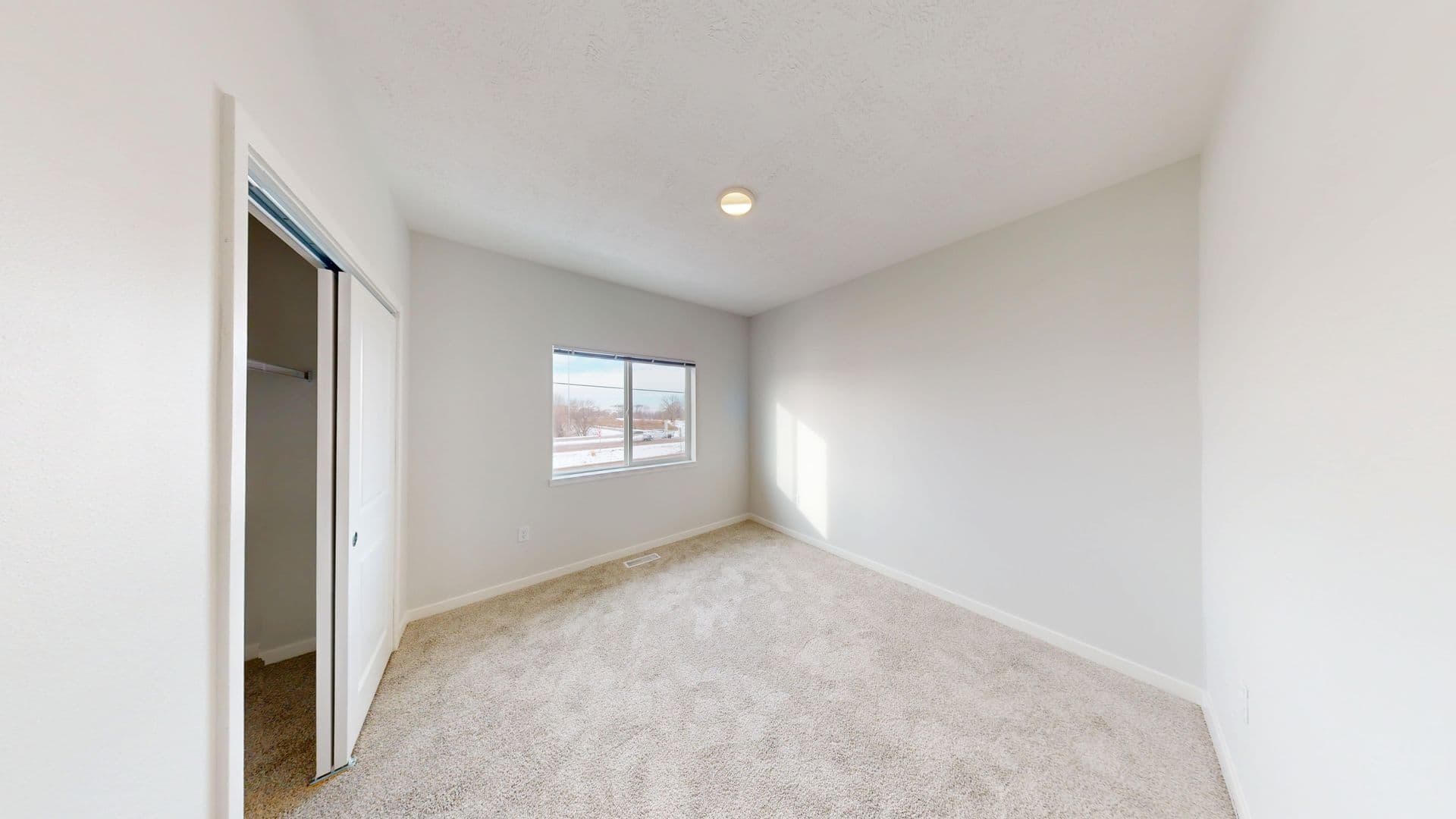 Le Mars Apartment: 427 4th Street NW