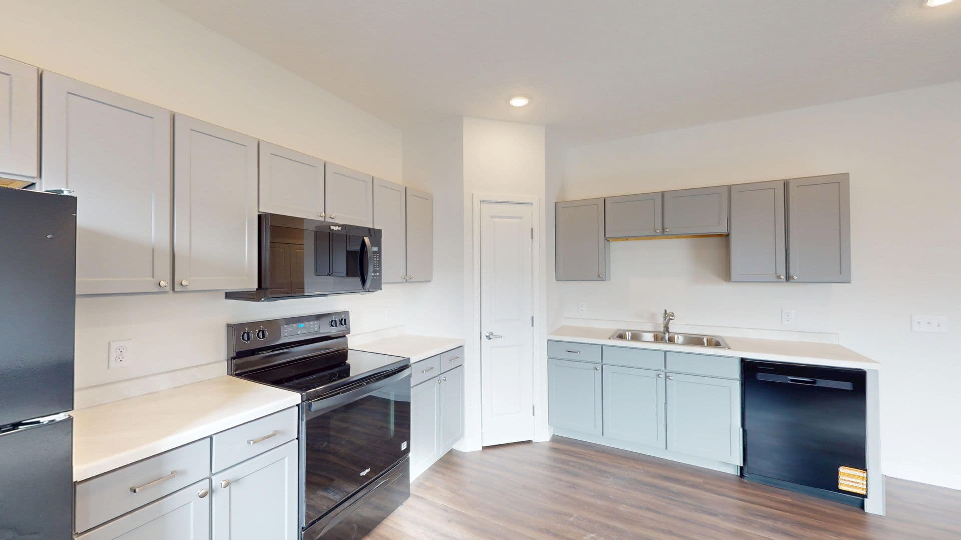 Le Mars Apartment: 427 4th Street NW