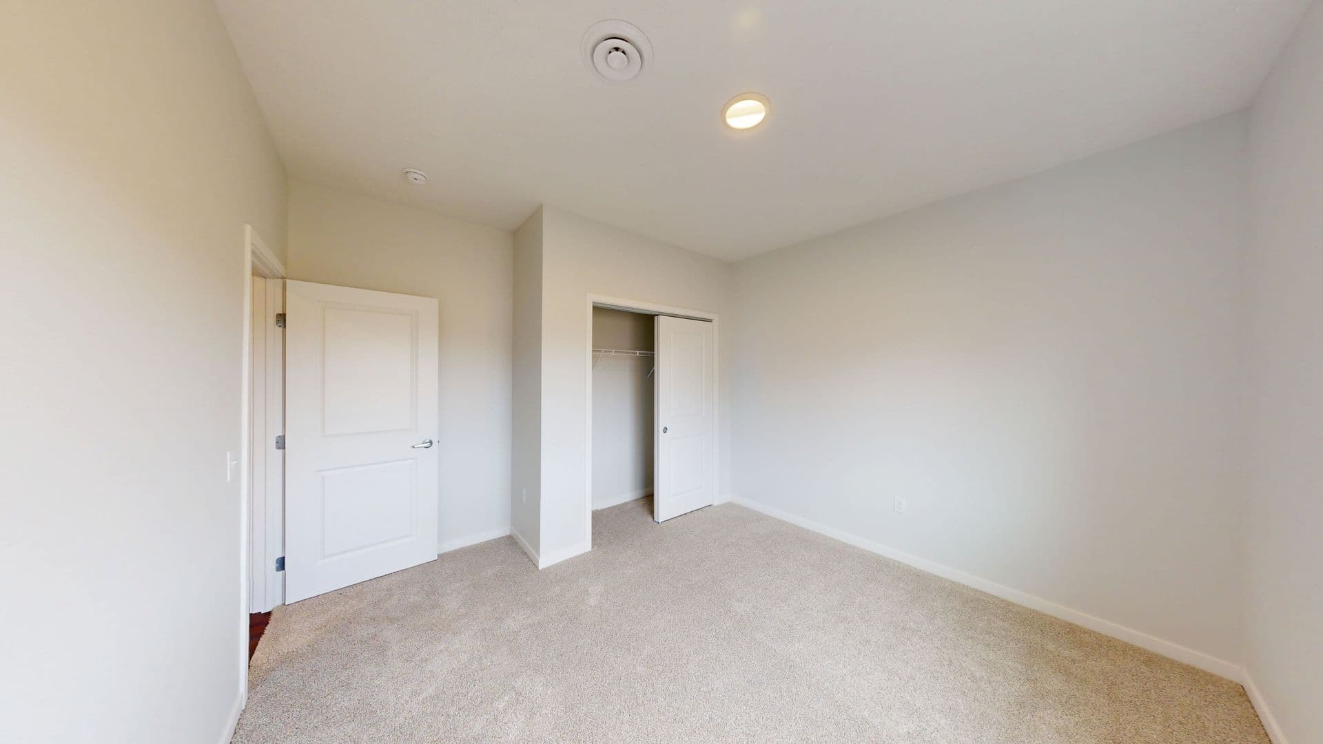 Le Mars Apartment: 427 4th Street NW