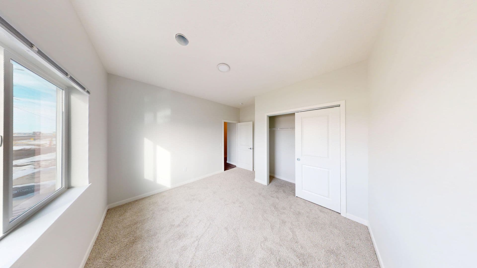 Le Mars Apartment: 427 4th Street NW