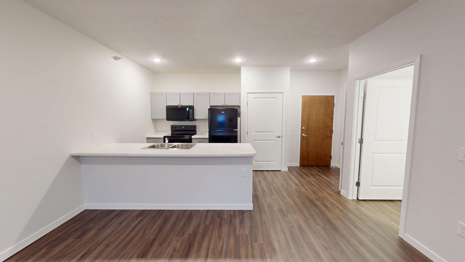 Le Mars Apartment: 427 4th Street NW