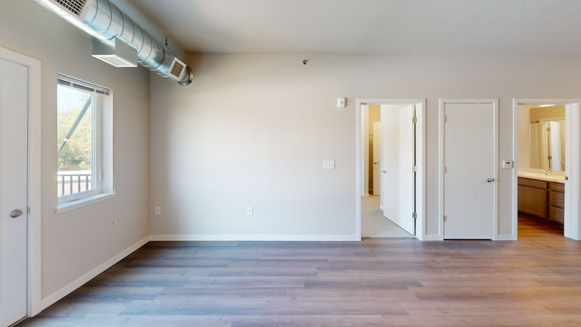 Marion Apartment: 648 Marion Boulevard