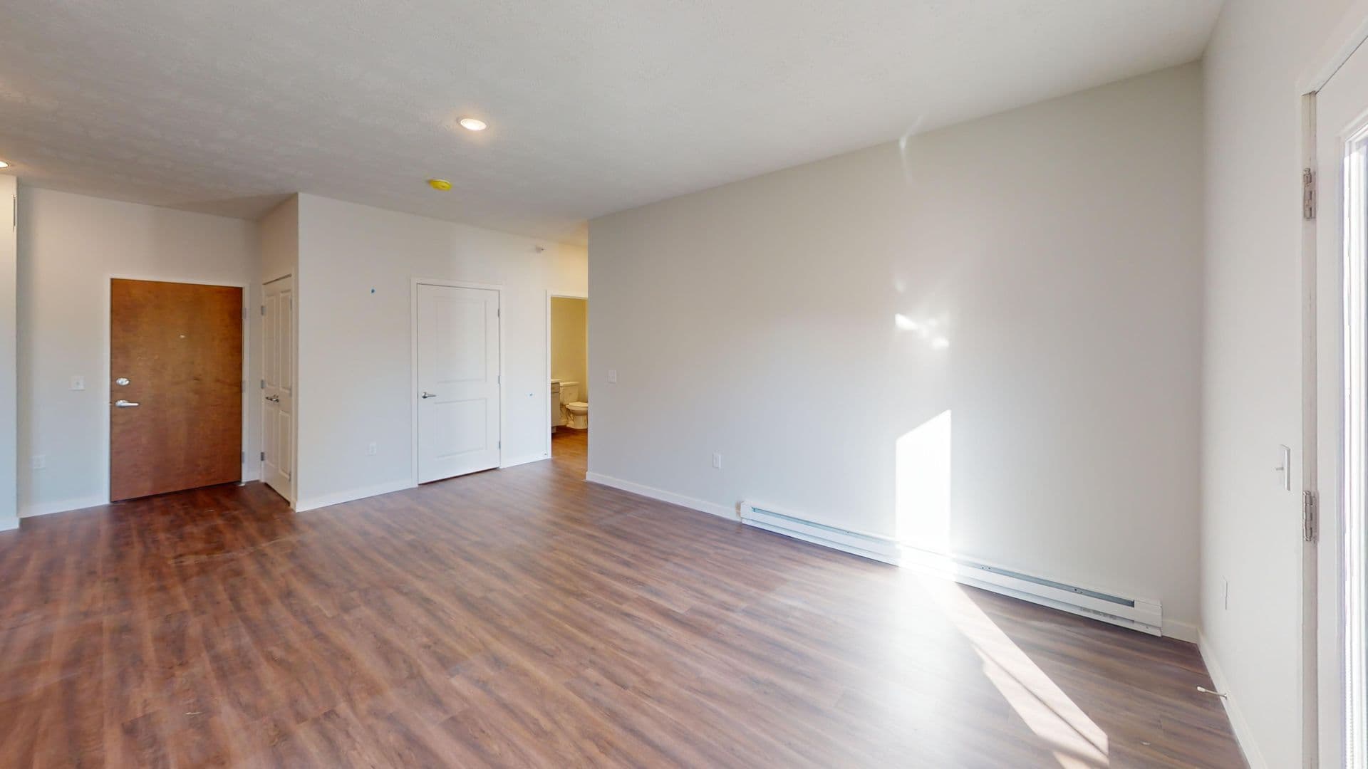 Le Mars Apartment: 427 4th Street NW