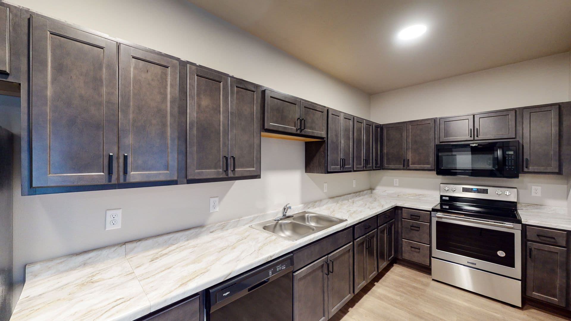 Fort Dodge Apartment: 2905 Dodger Dr.