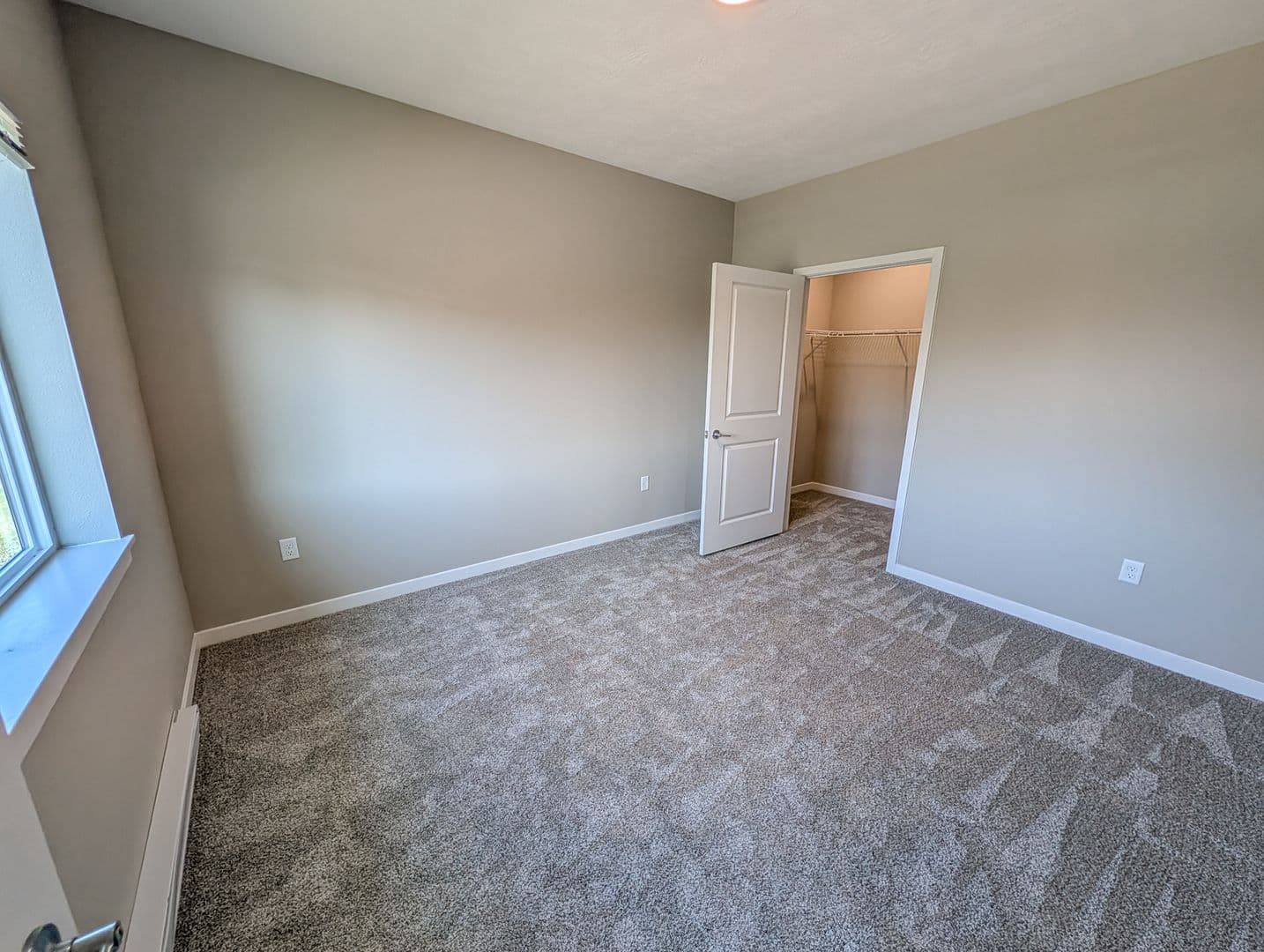 Spencer Apartment: 410 8th Street SE