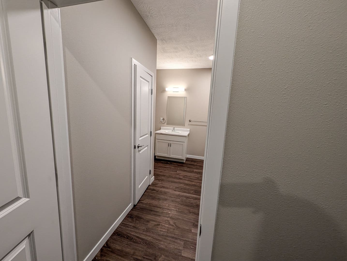 Spencer Apartment: 410 8th Street SE