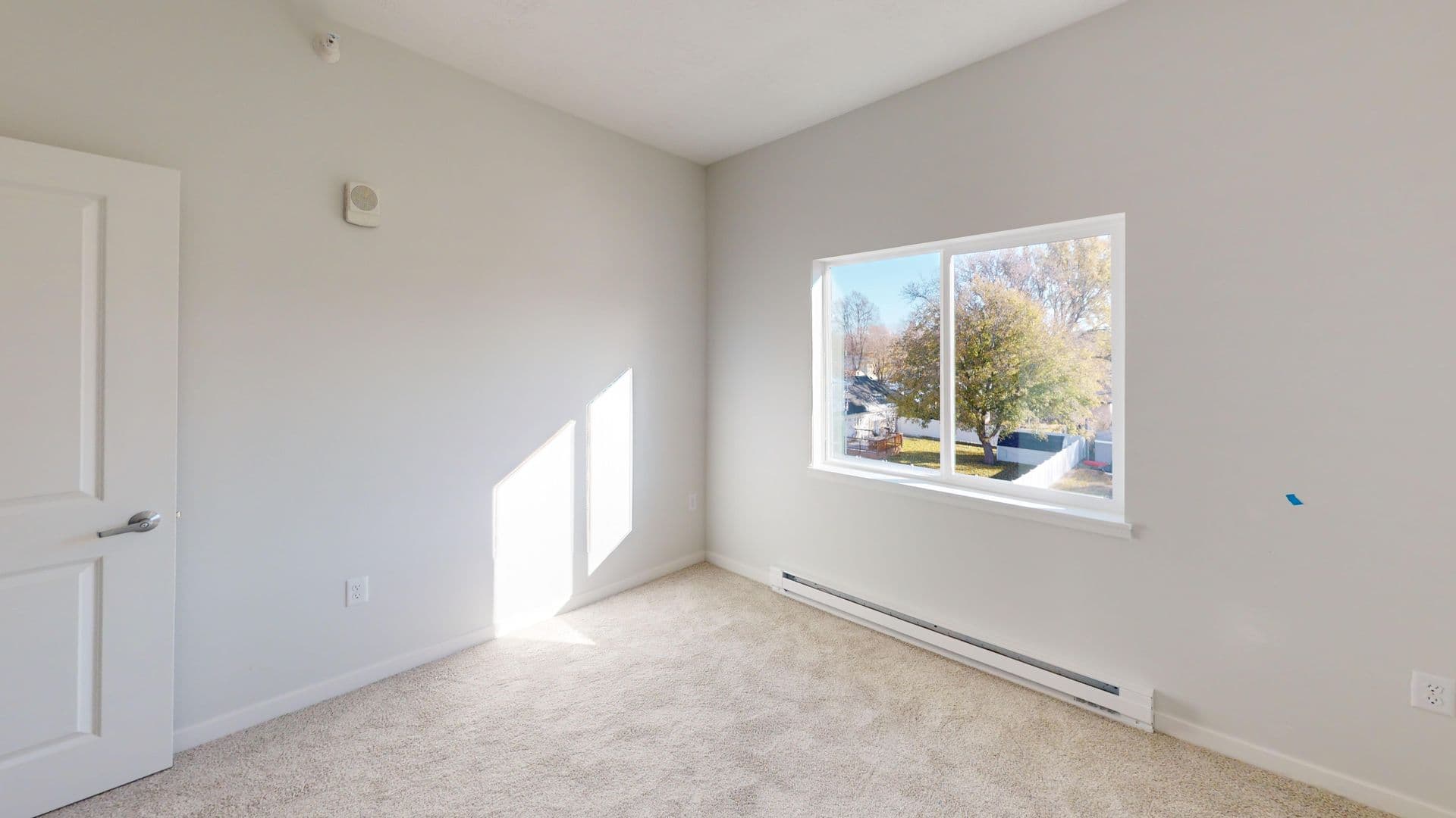 Le Mars Apartment: 427 4th Street NW