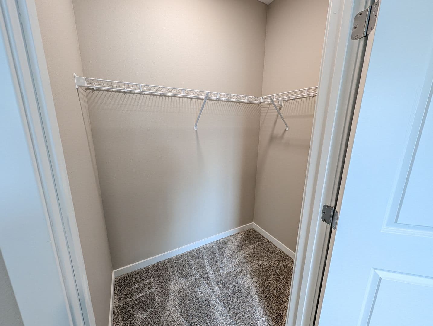 Spencer Apartment: 410 8th Street SE
