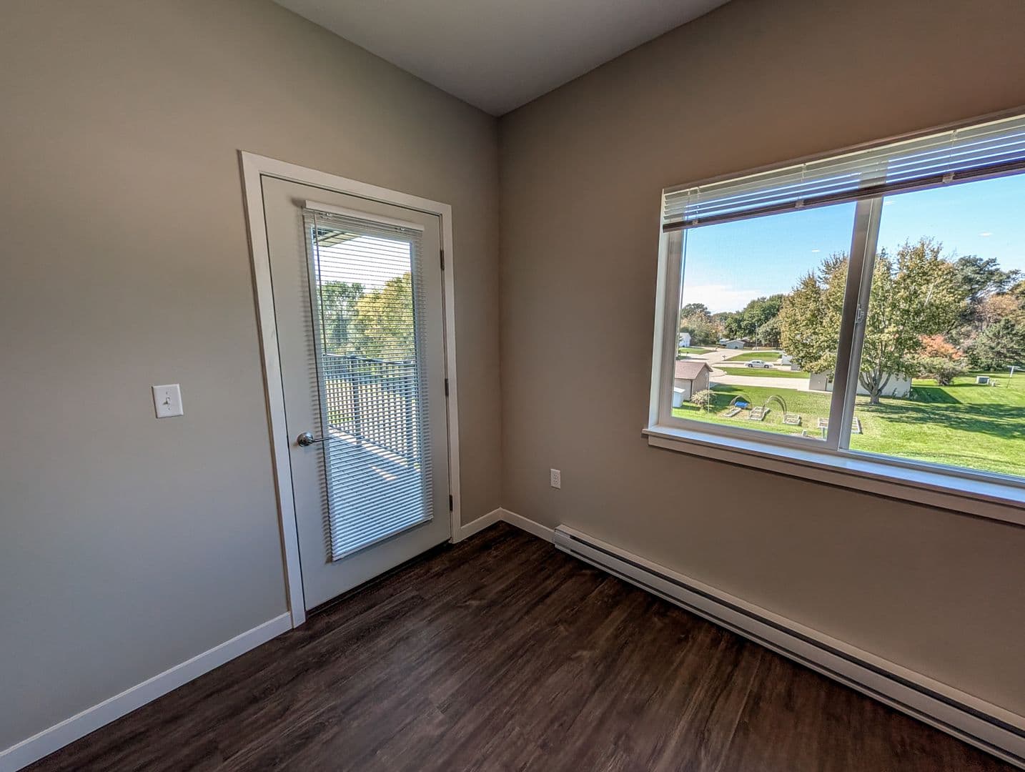 Spencer Apartment: 410 8th Street SE