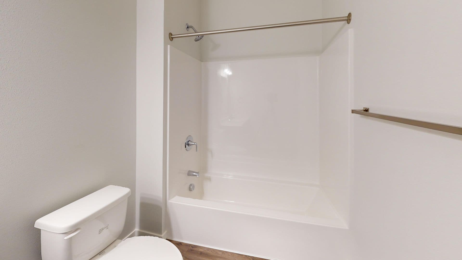 Le Mars Apartment: 427 4th Street NW