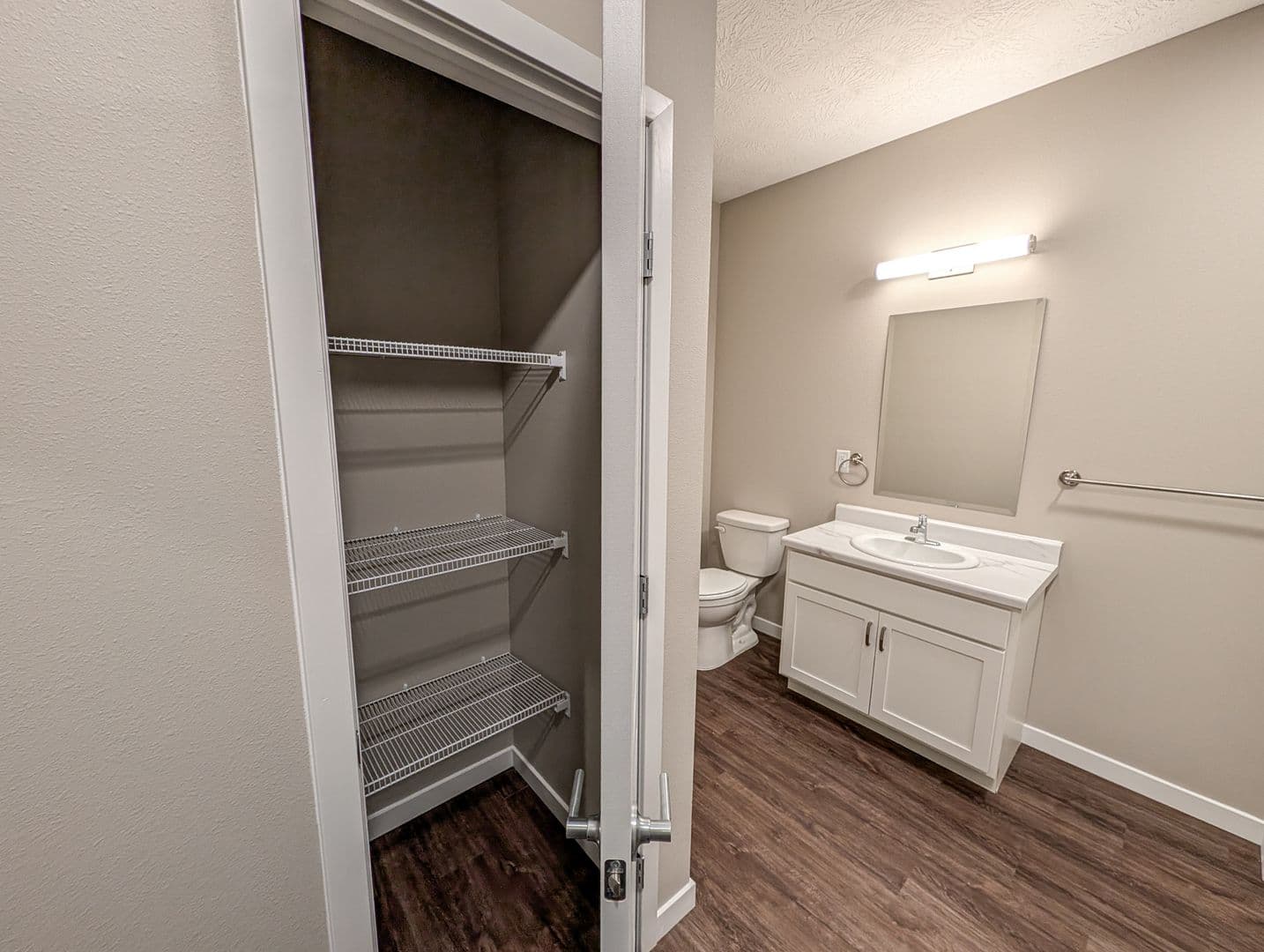 Spencer Apartment: 410 8th Street SE