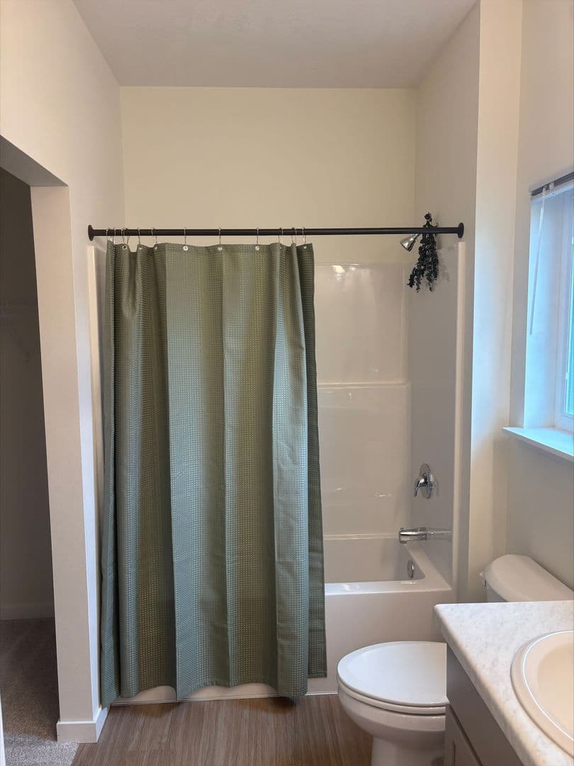 Spirit Lake Apartment: 2125 Royal Ave