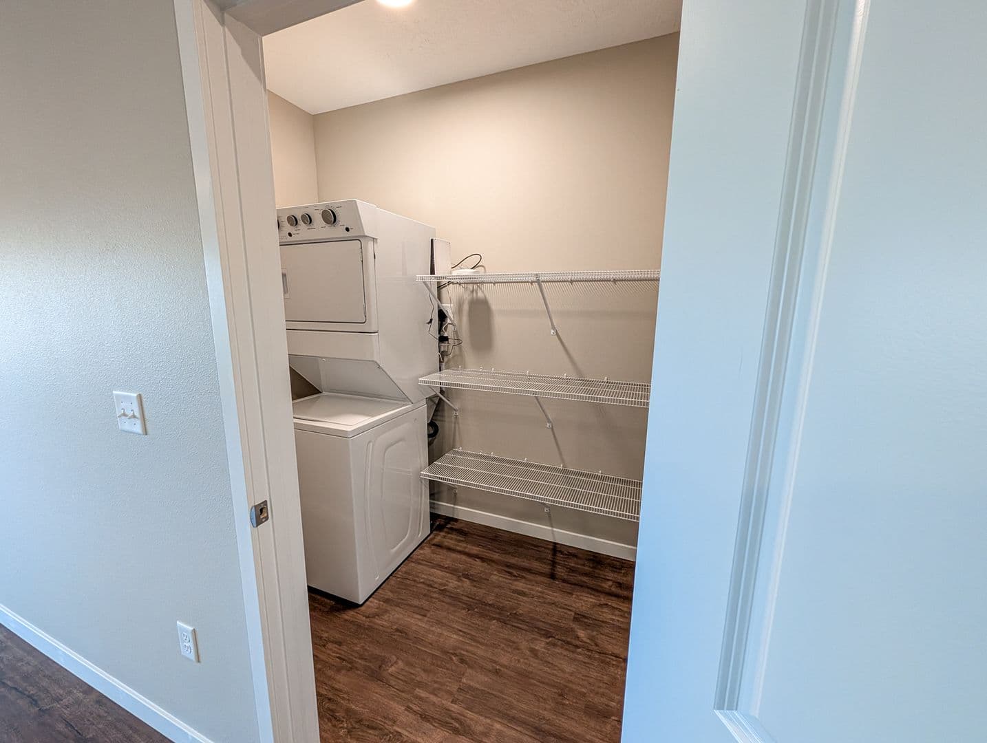 Spencer Apartment: 410 8th Street SE