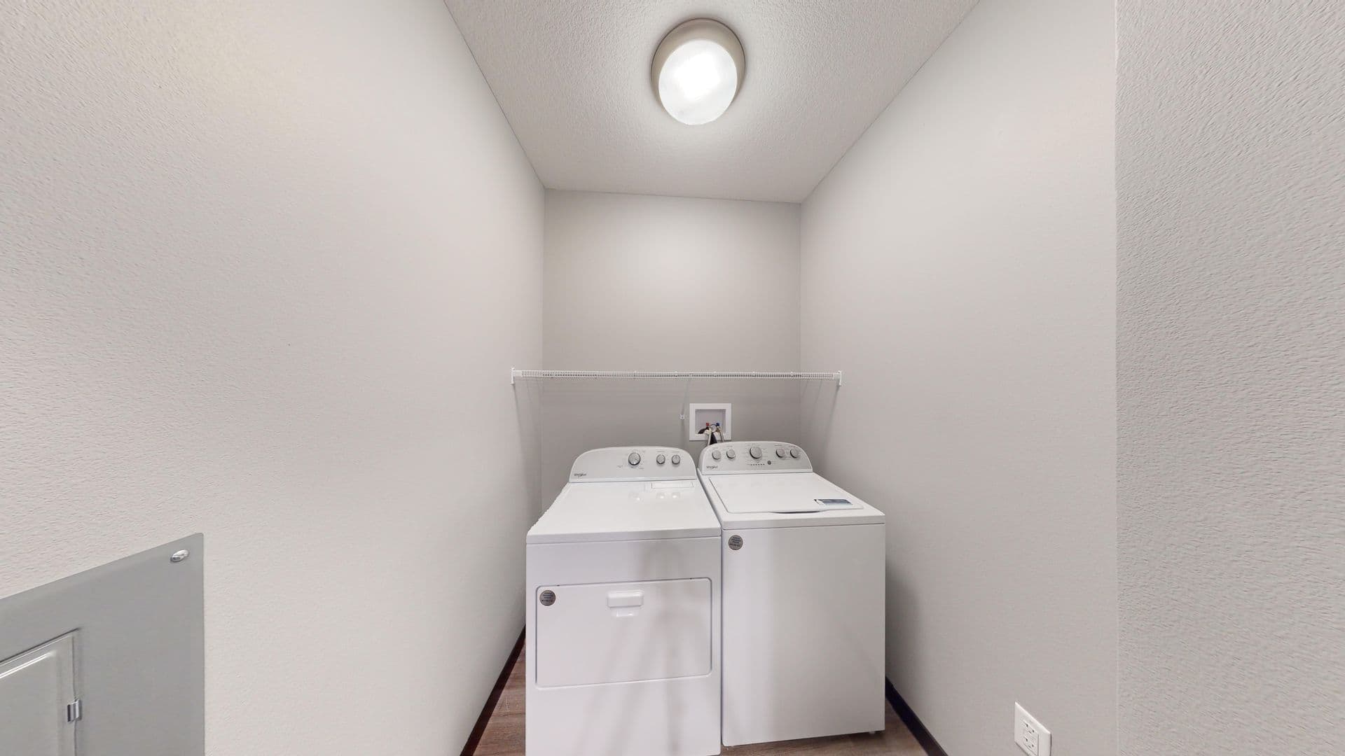 Mason City Apartment: 100 4th St. SW