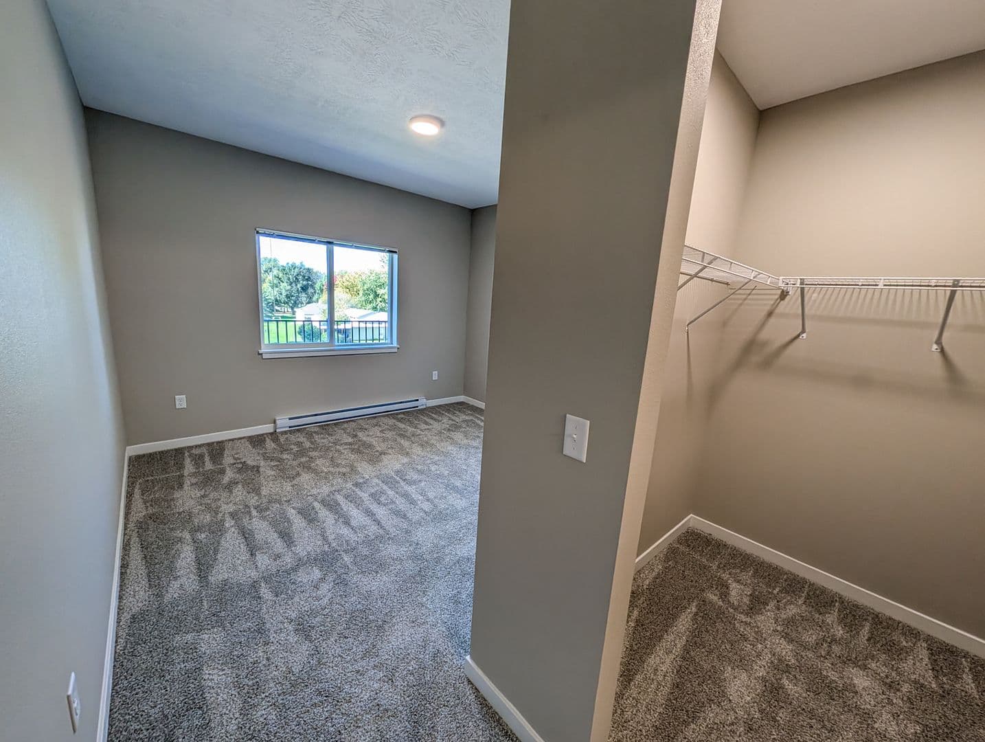 Spencer Apartment: 410 8th Street SE