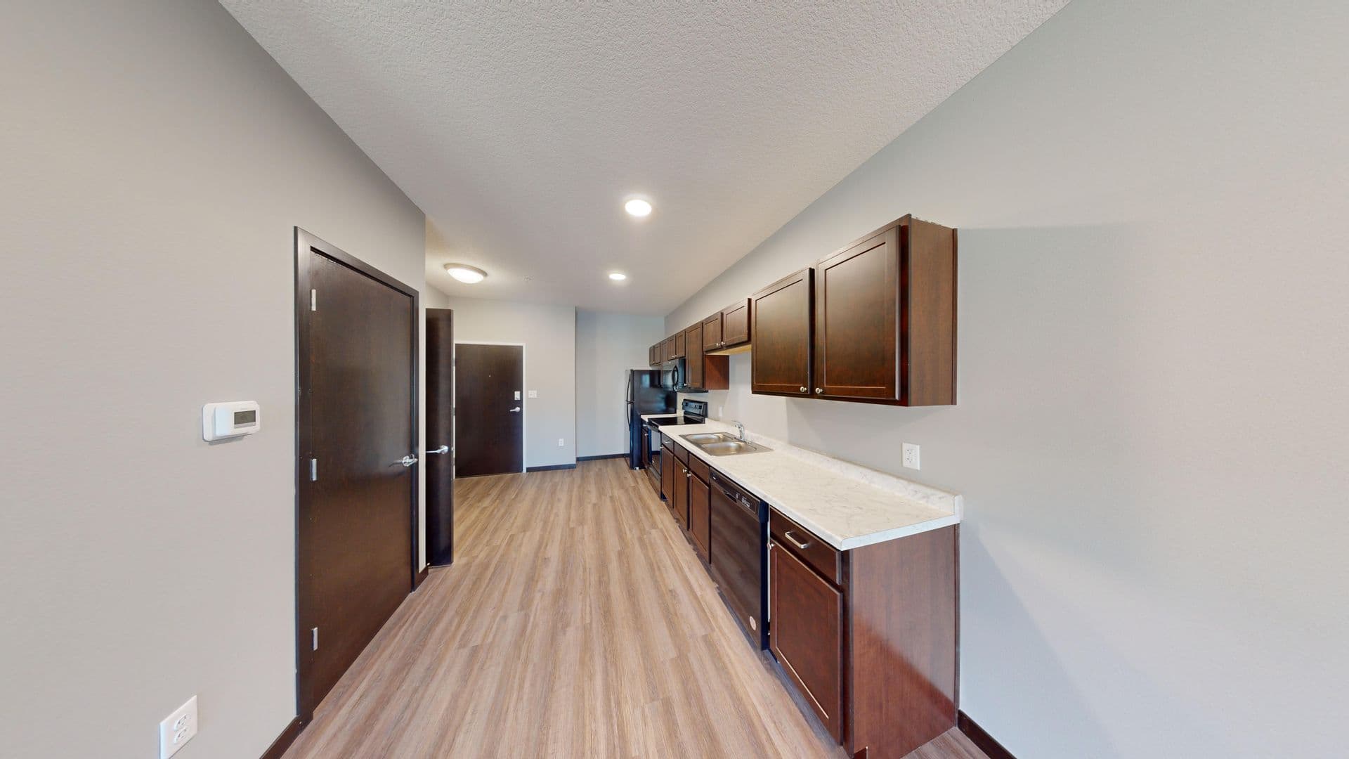 Mason City Apartment: 100 4th St. SW