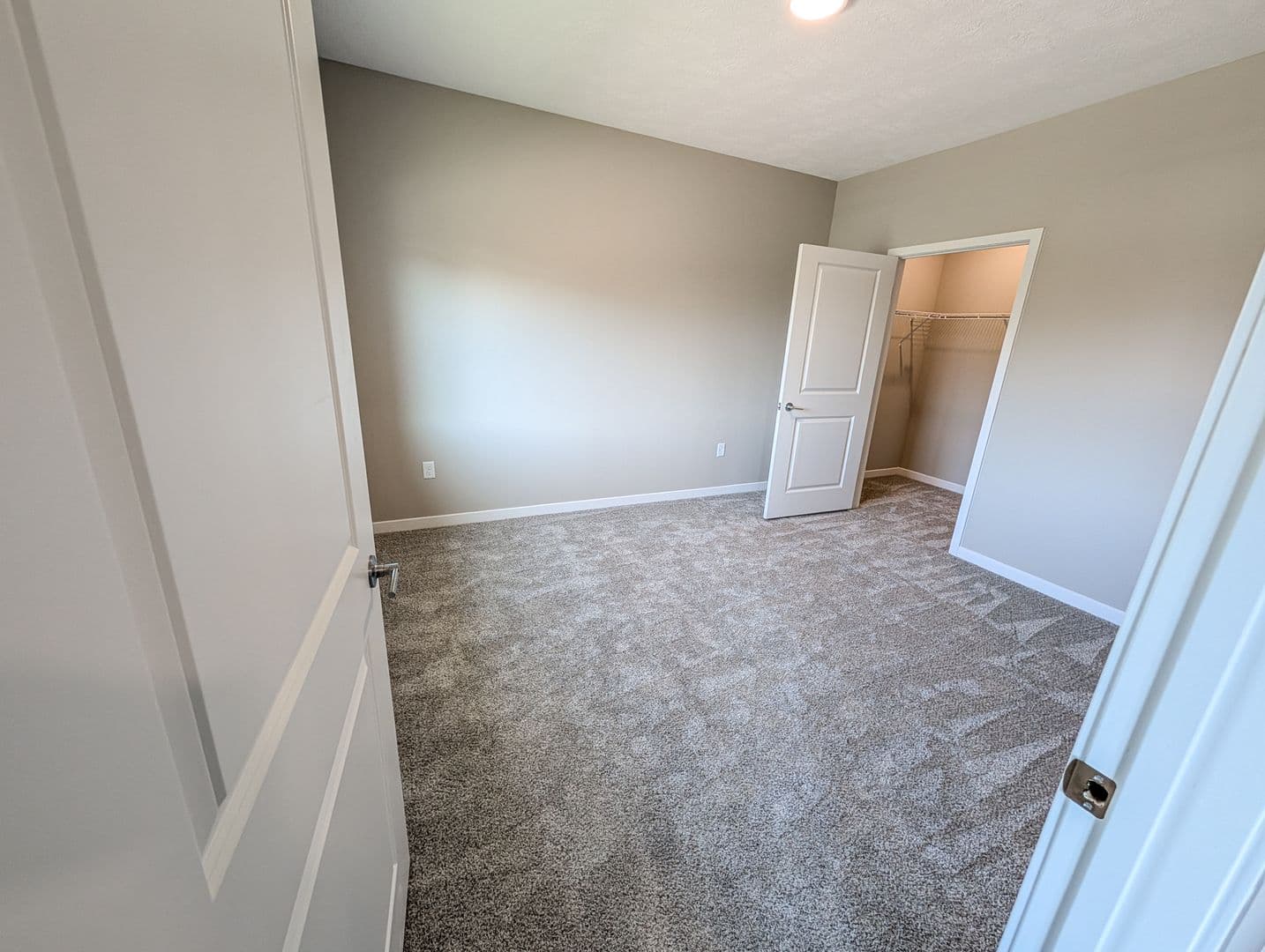 Spencer Apartment: 410 8th Street SE