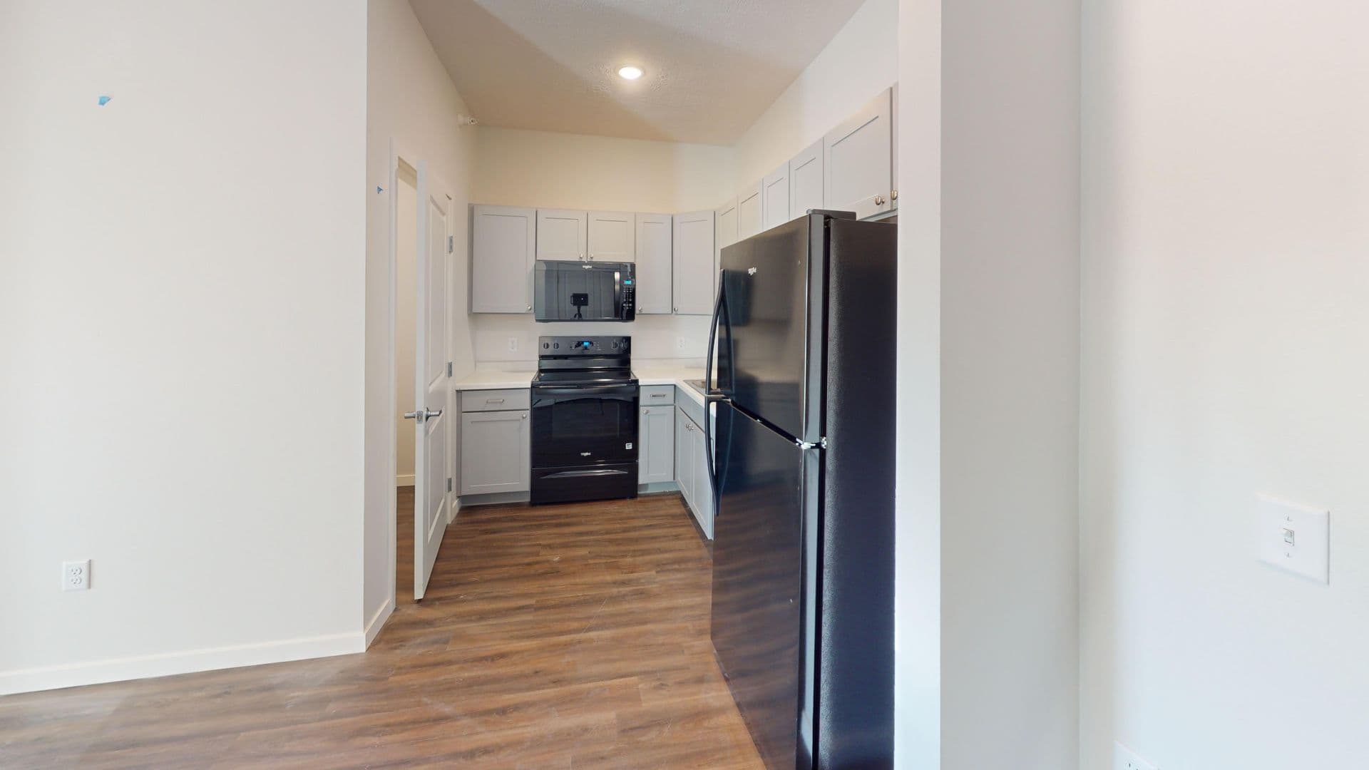 Le Mars Apartment: 427 4th Street NW