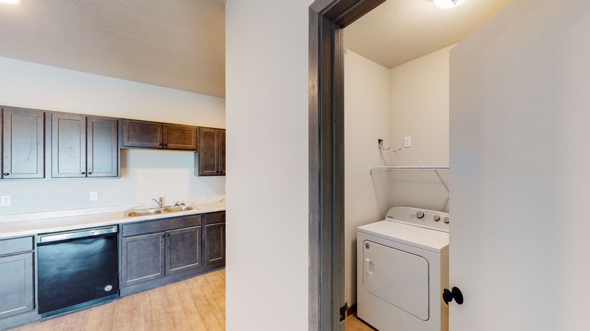 Fort Dodge Apartment: 2905 Dodger Dr.