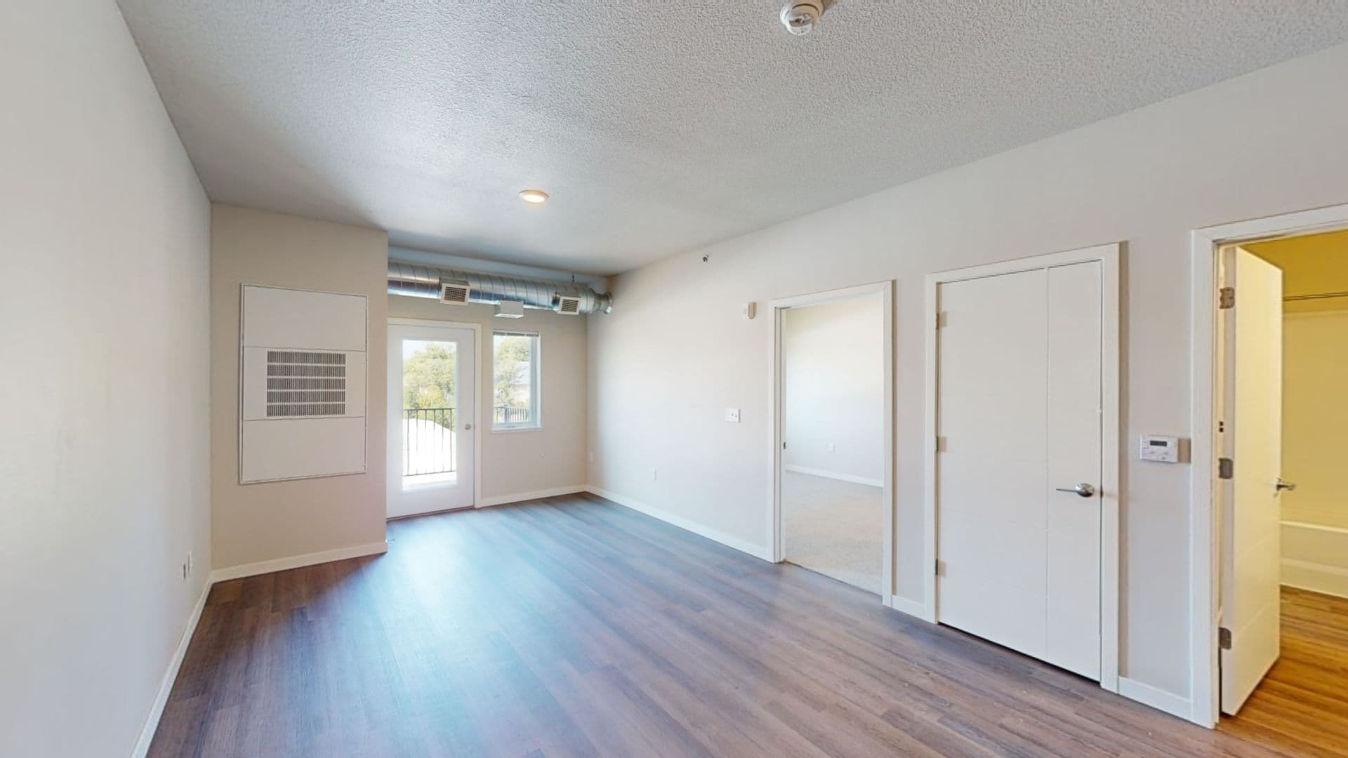 Marion Apartment: 648 Marion Boulevard